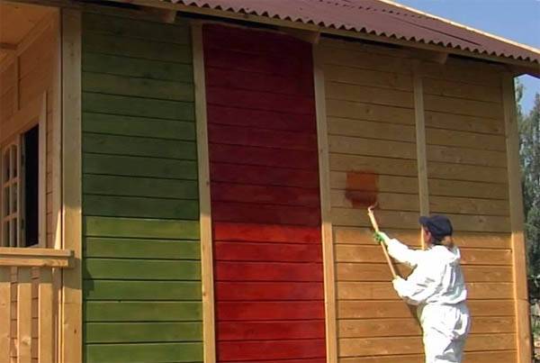 Чем покрасить дом снаружи: выбор краски, особенности окрашивания деревянног ... - фото