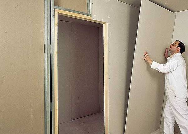 Удобные перегородки из гипсокартона с дверью: 4 этапа проектирования с фото