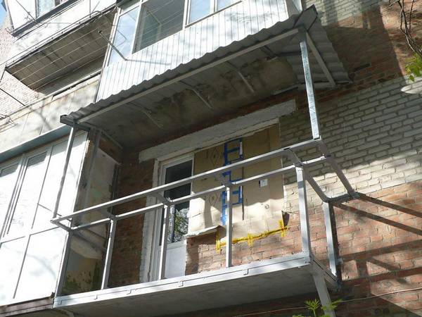 Большой ремонт: реставрация балконов, 6 проблем - фото