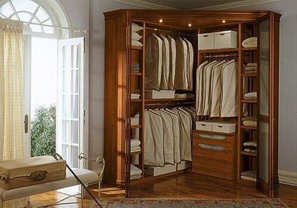 Угловая гардеробная в спальню: 5 советов по выбору - фото